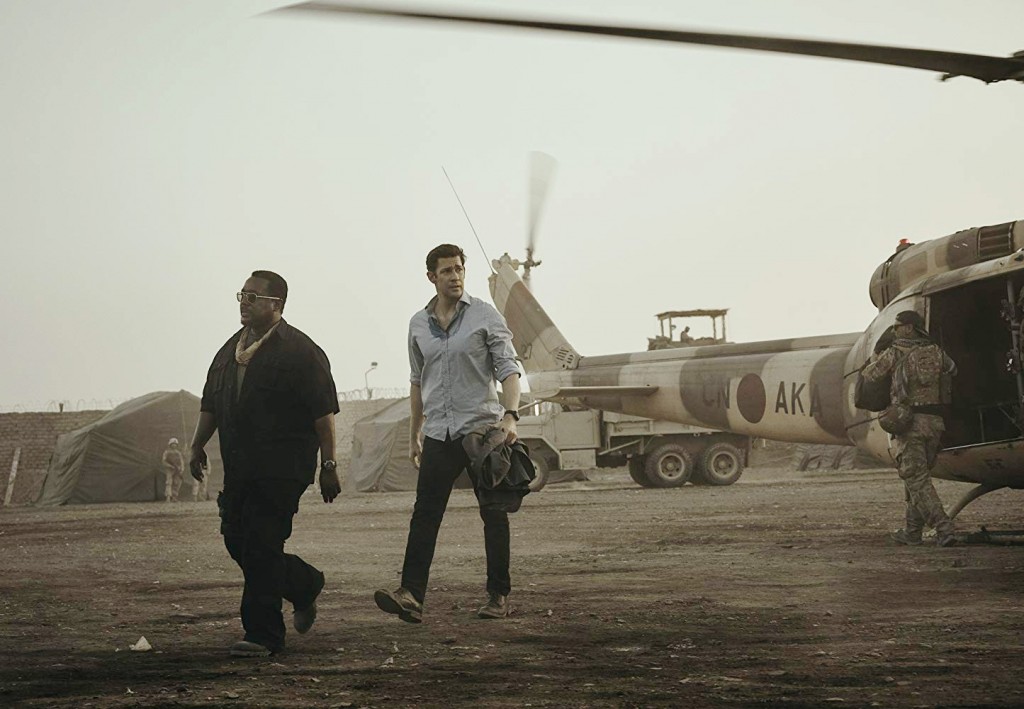 Jack Ryan et James Greer arrivent au Ymen (John Krasinski et Wendell Pierce)