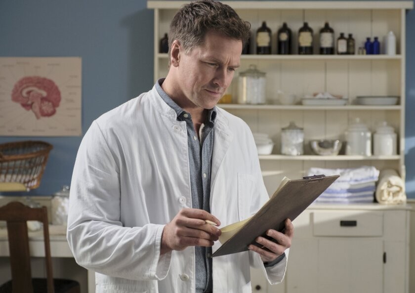 Dr Carson Sheperd (Paul Greene) 