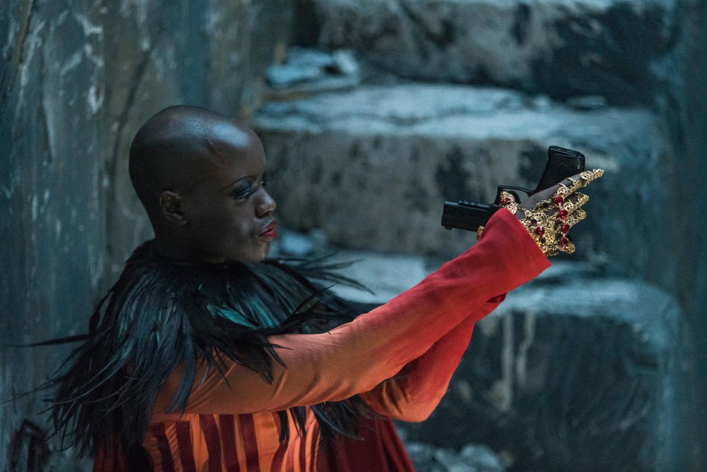 La sorcire de l'est (Florence Kasumba)