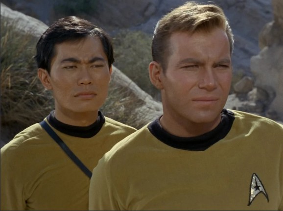Le capitaine Kirk et le lieutenant Sulu