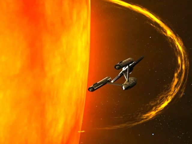L'Enterprise autour du Soleil