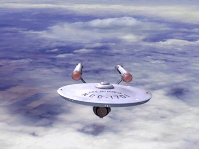 L'Enterprise par dessus la Terre